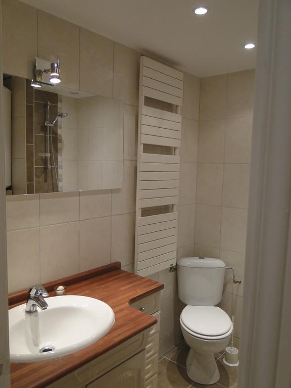 Rez De Jardin Villa Cagnes Sur Mer. Rum bild